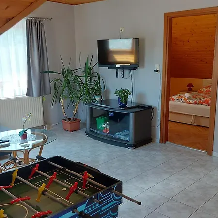 Aranykagylo Nyaralohaz Apartament