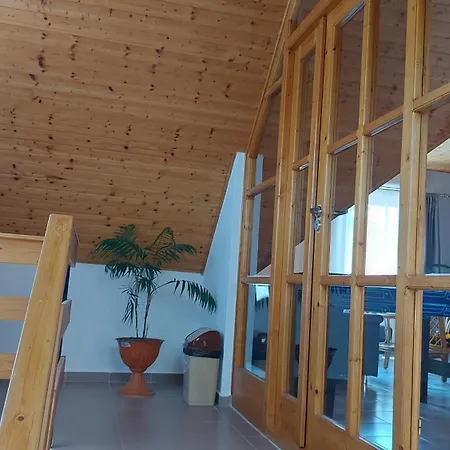 Apartment Aranykagylo Nyaralohaz